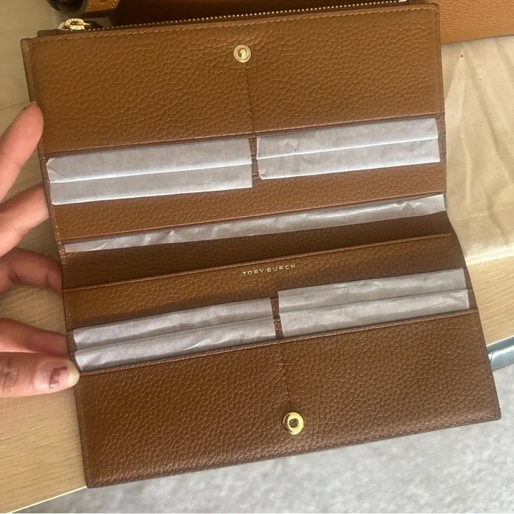Tory Burch Brown Leather Zip Wallet
